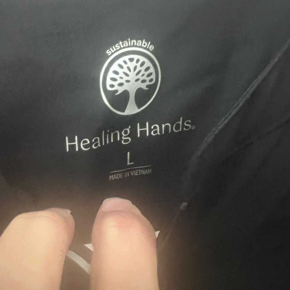 Healing Hands 360 Sandy Scrub top in black with white accents sz L. - Picture 4 of 8